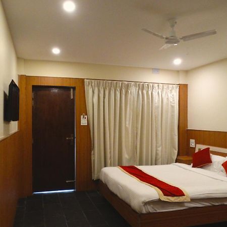 Rhino Land Jungle Lodge Sauraha Dış mekan fotoğraf